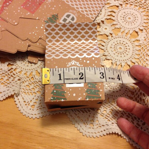 Christmas gift boxes with rustic twine ties - Picture 3 of 3